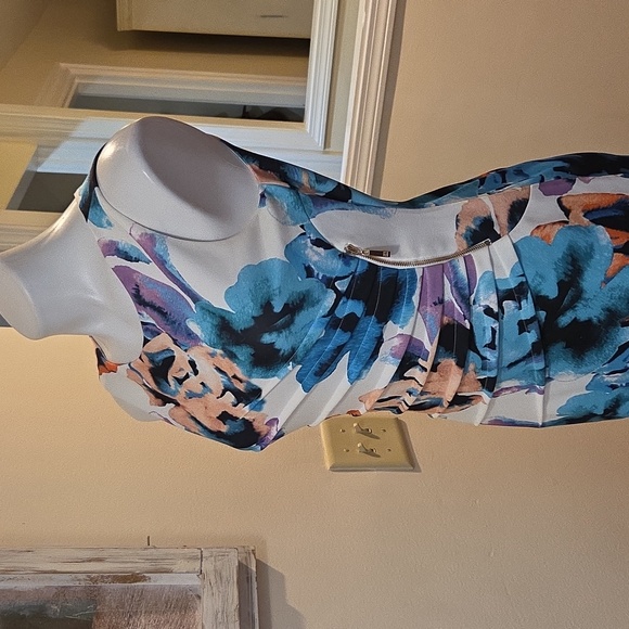 Ivanka Trump Multicolor Patterned Dress - Picture 4 of 10